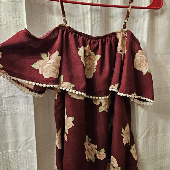 No Boundaries Junior's  Top Size Large - Picture 2 of 8